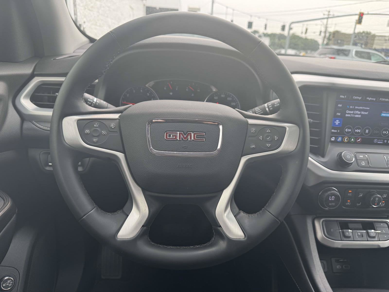 2023 GMC Acadia SLT