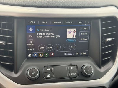2023 GMC Acadia SLT