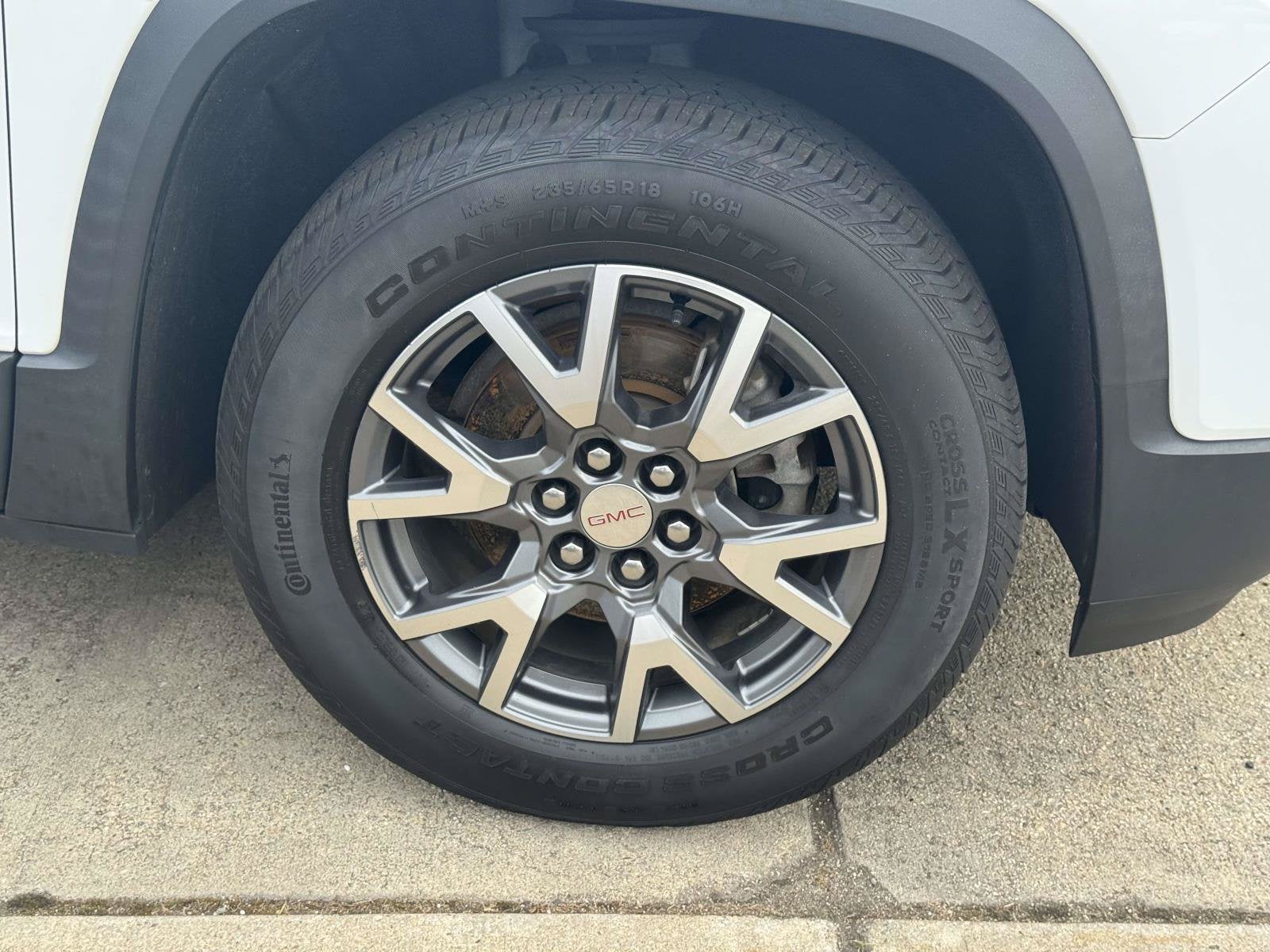 2023 GMC Acadia SLT