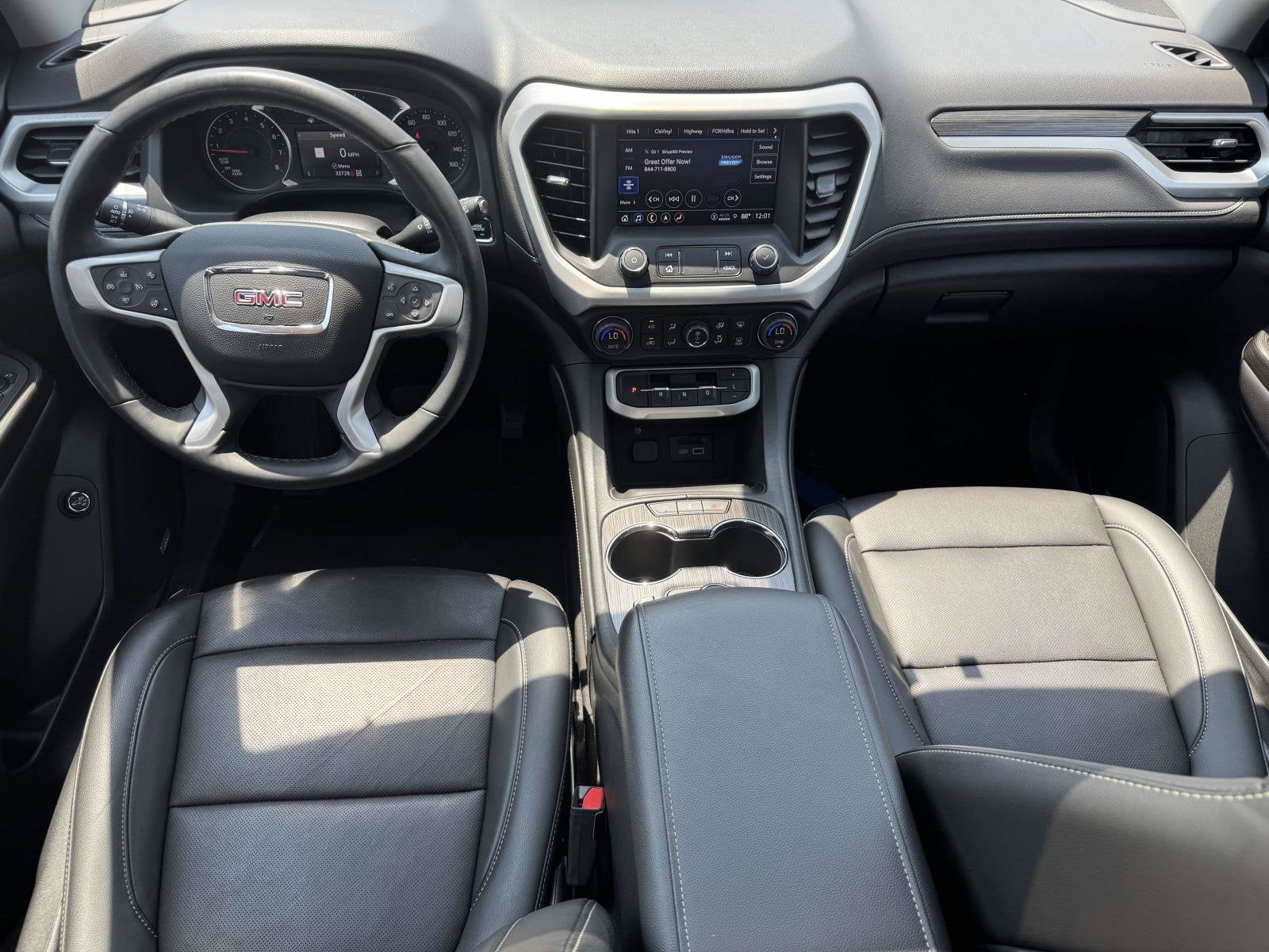 2023 GMC Acadia SLT