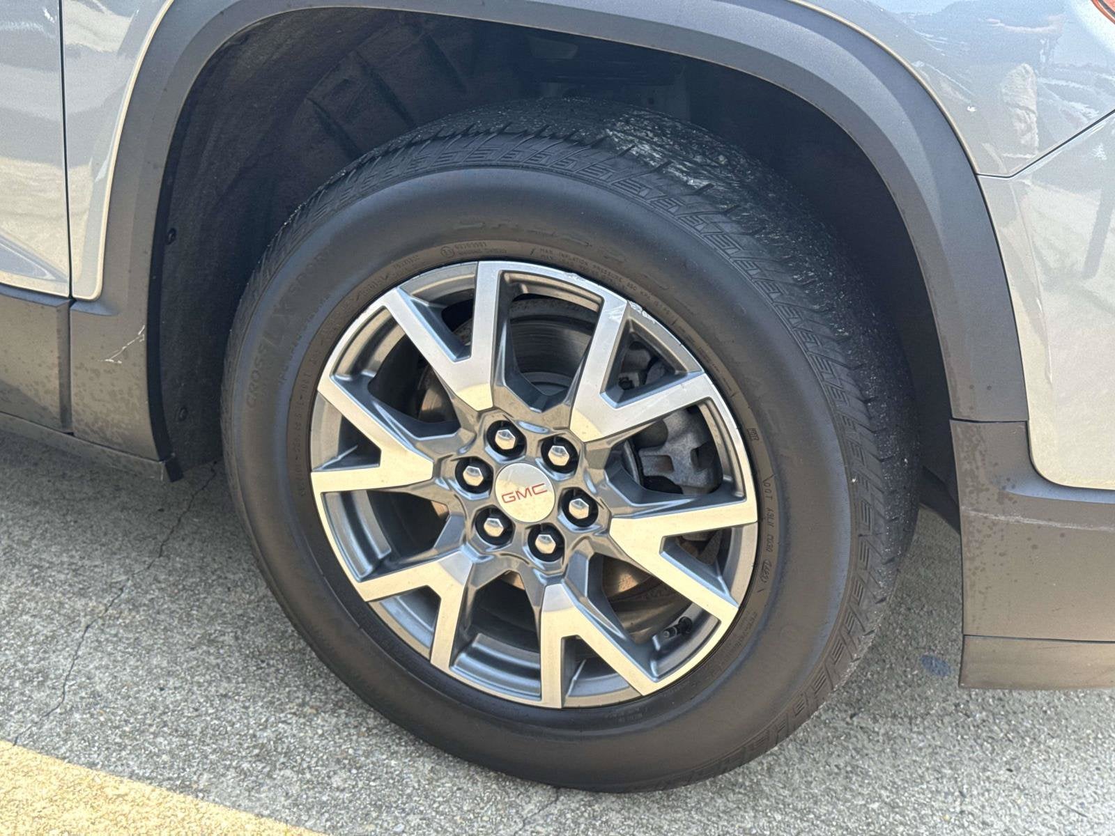 2023 GMC Acadia SLT