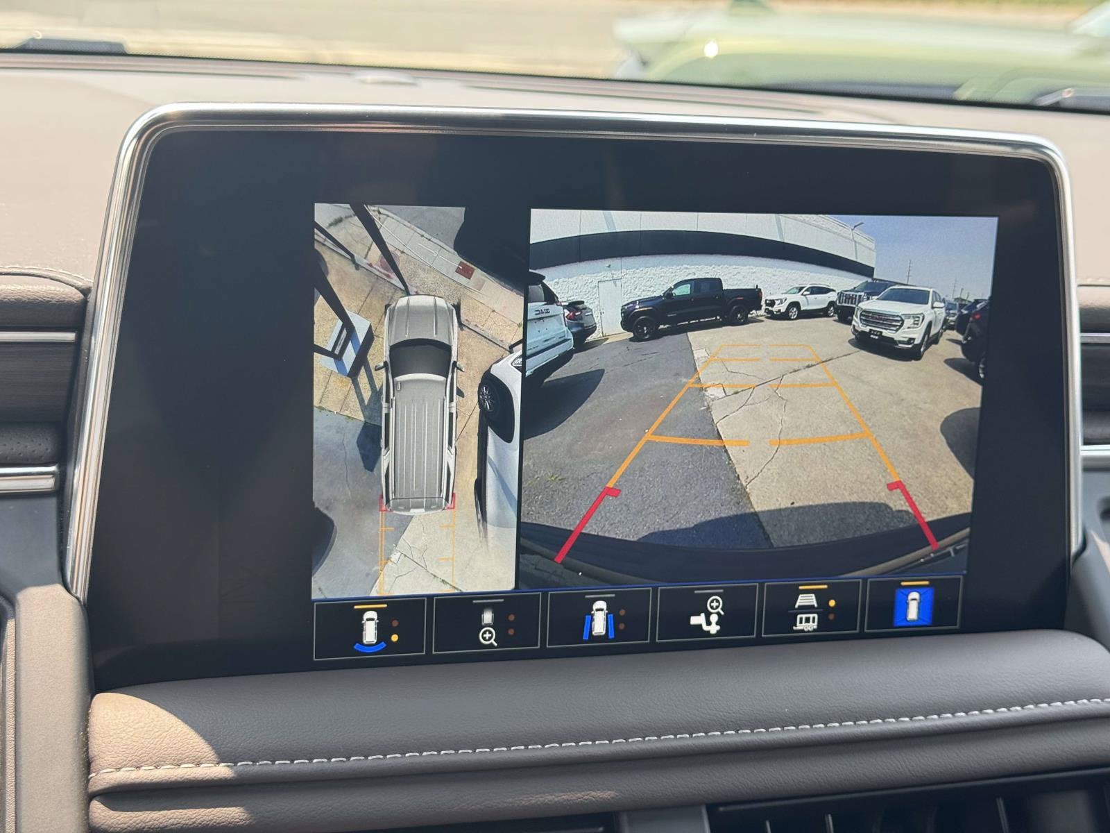 2024 GMC Yukon SLT