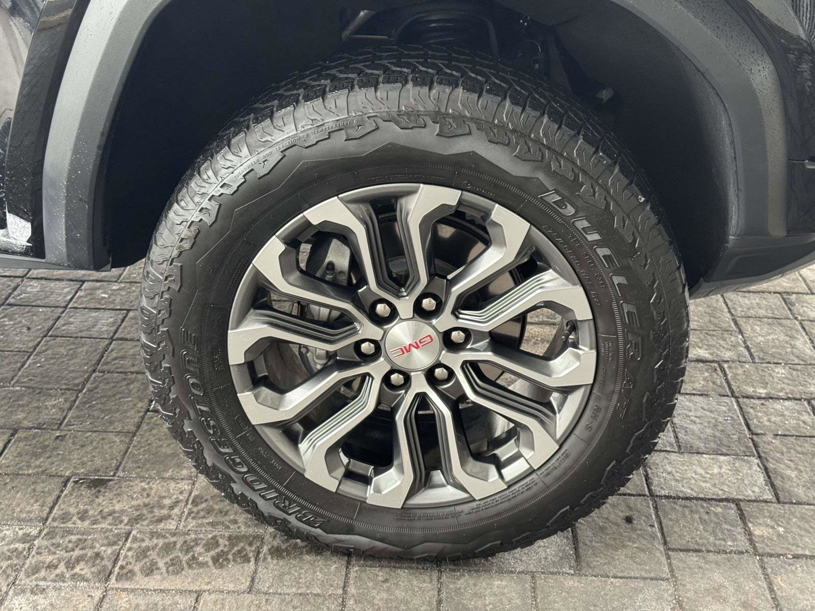 2023 GMC Canyon Denali