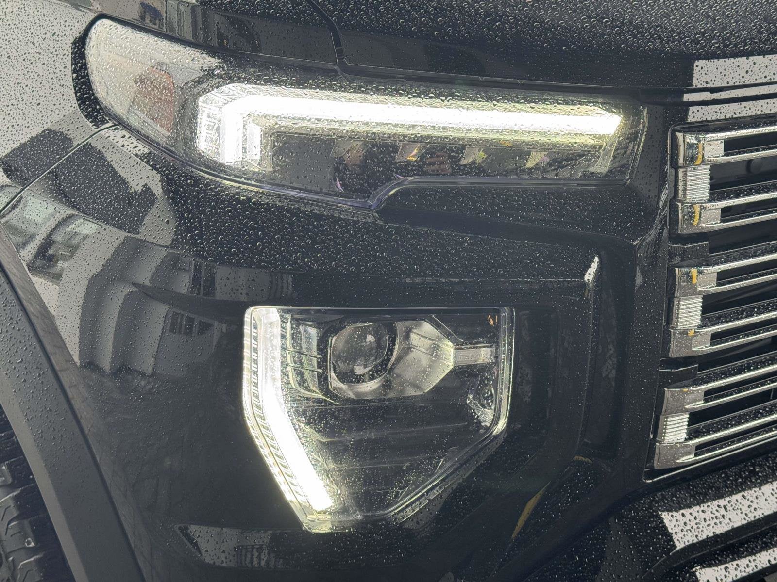 2023 GMC Canyon Denali