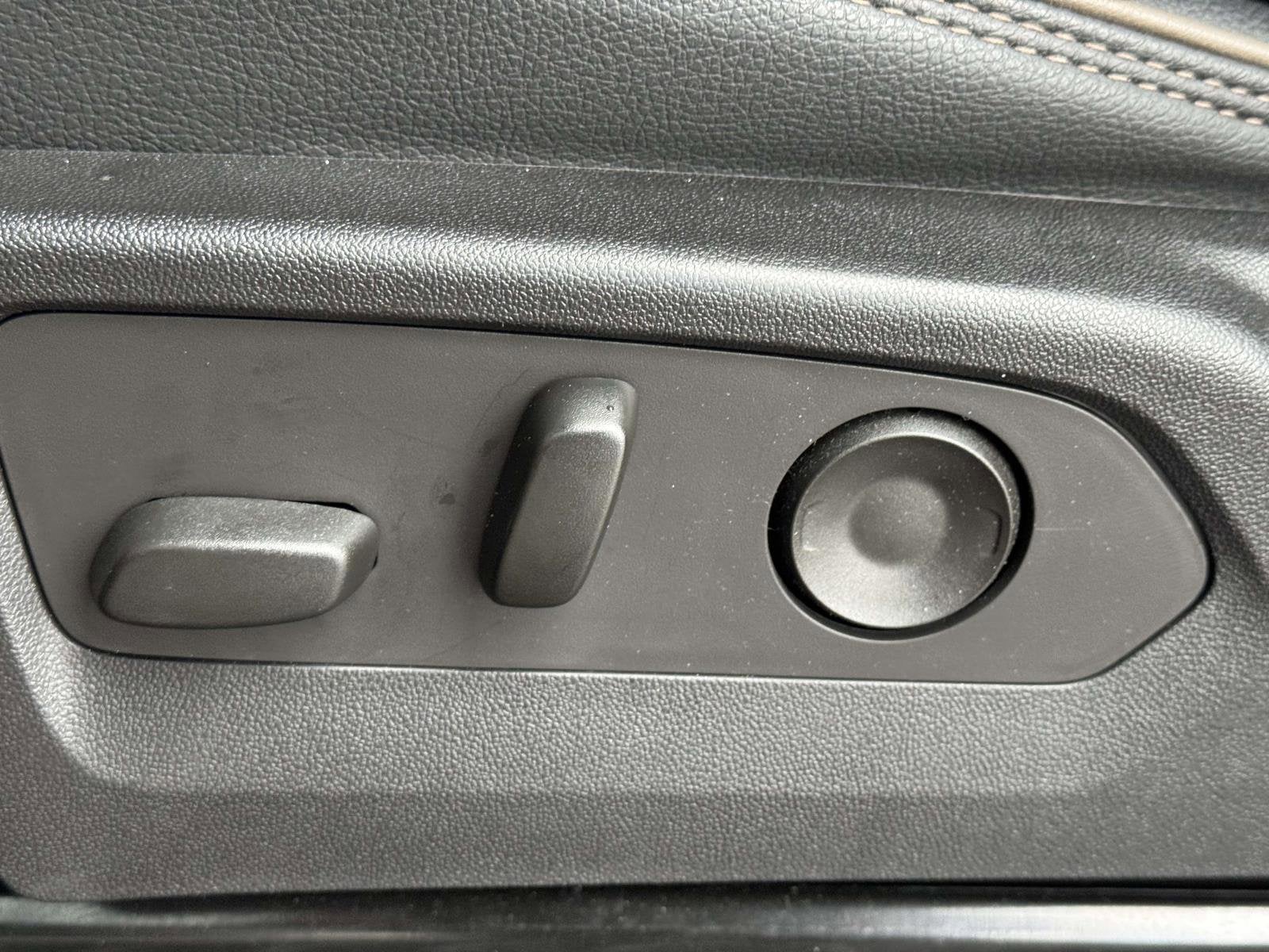 2023 GMC Canyon Denali