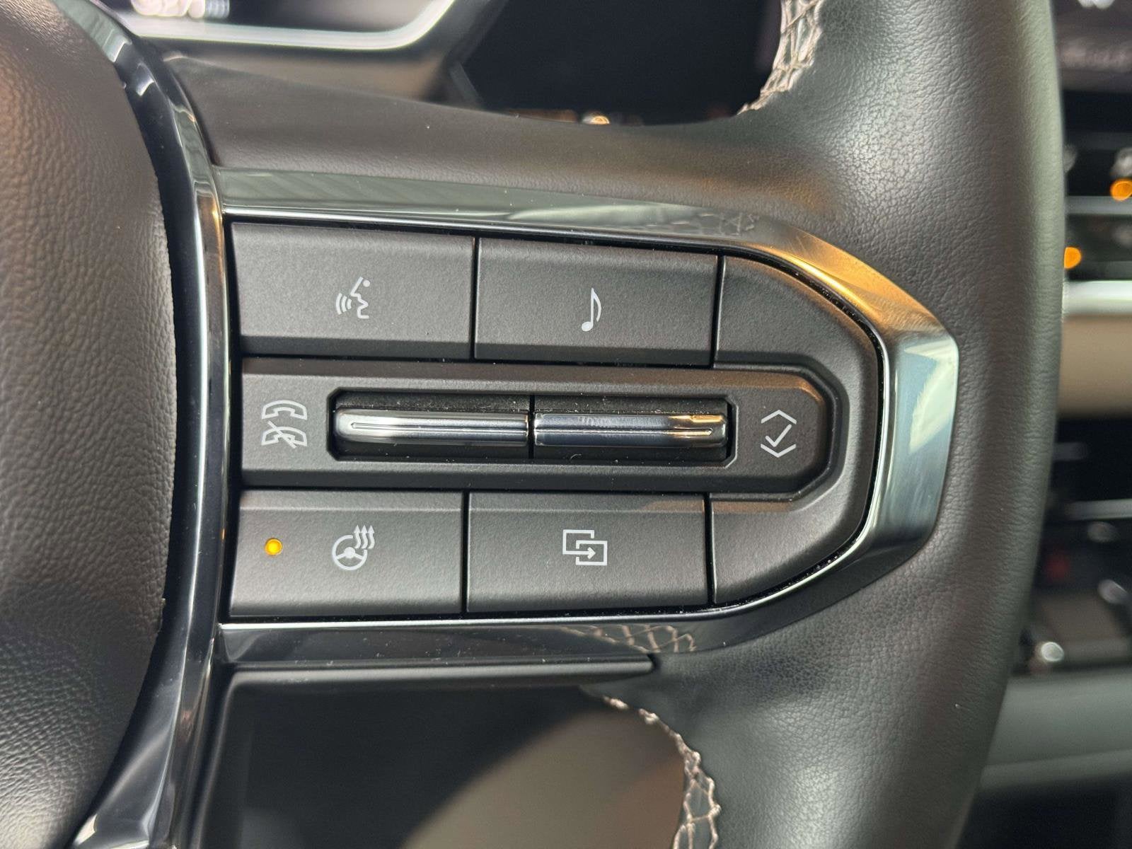 2023 GMC Canyon Denali