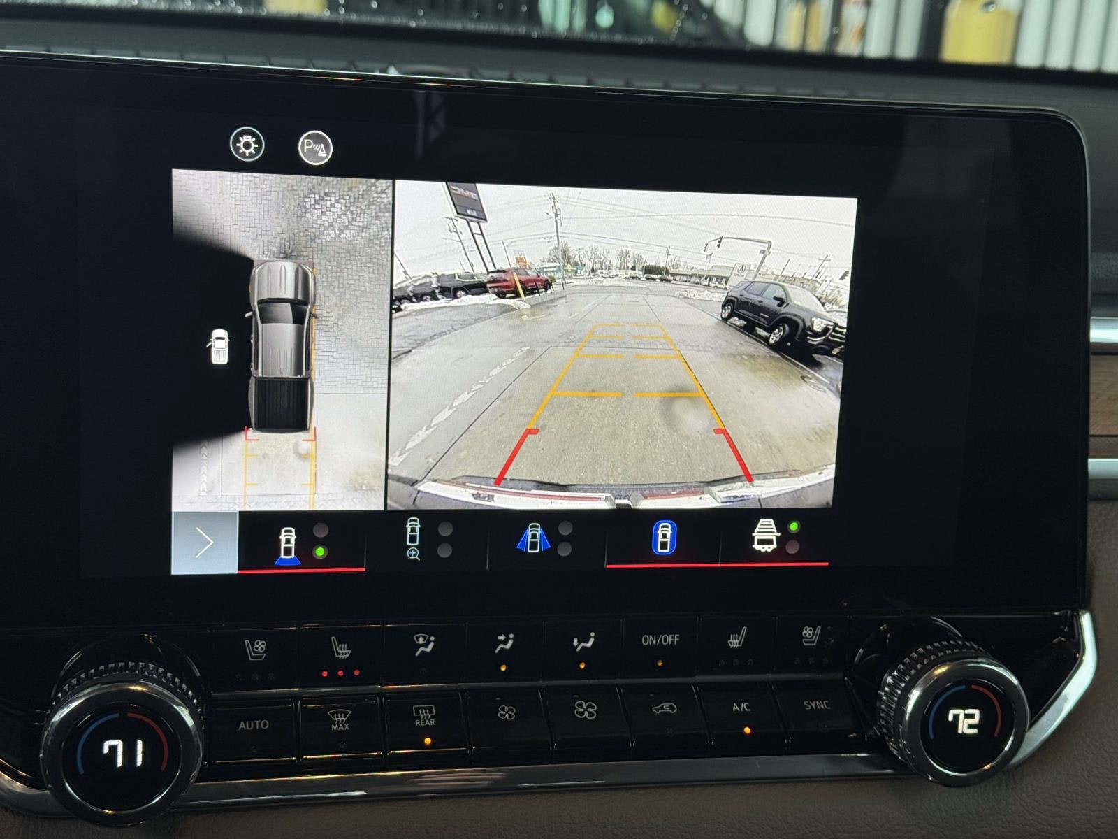 2023 GMC Canyon Denali