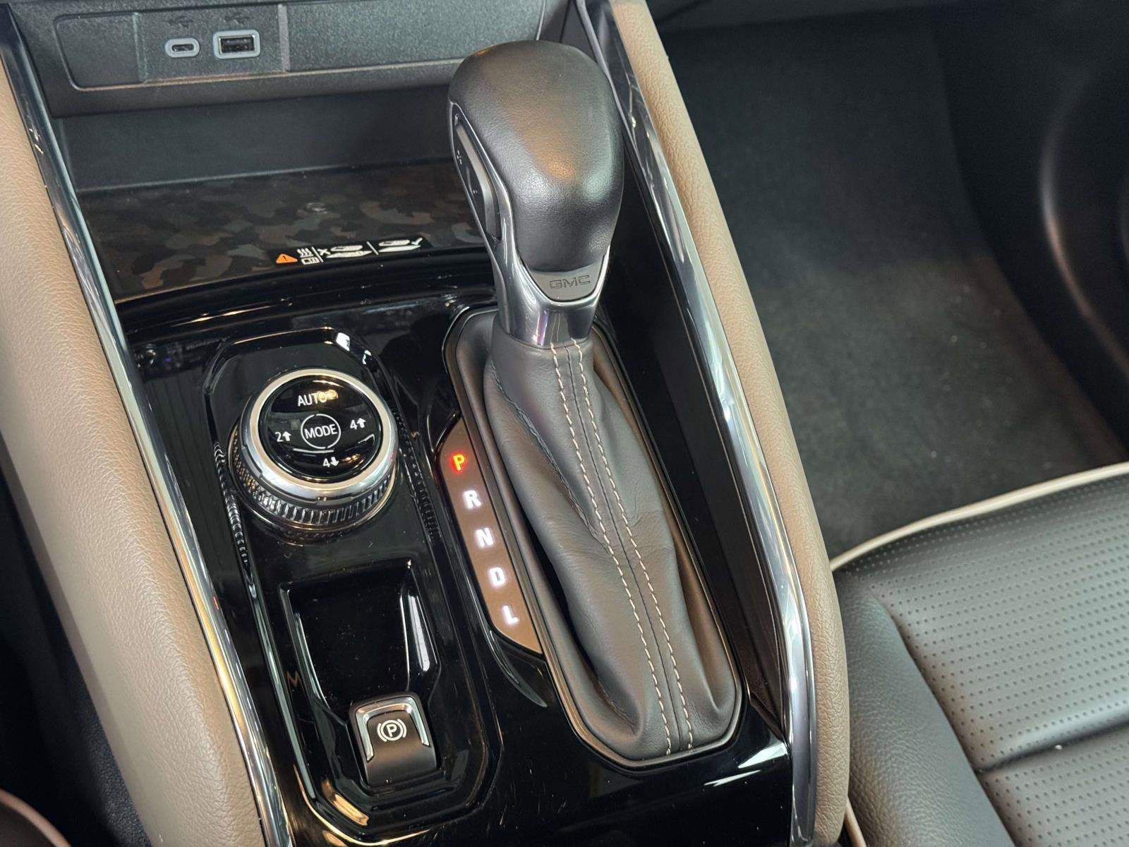 2023 GMC Canyon Denali