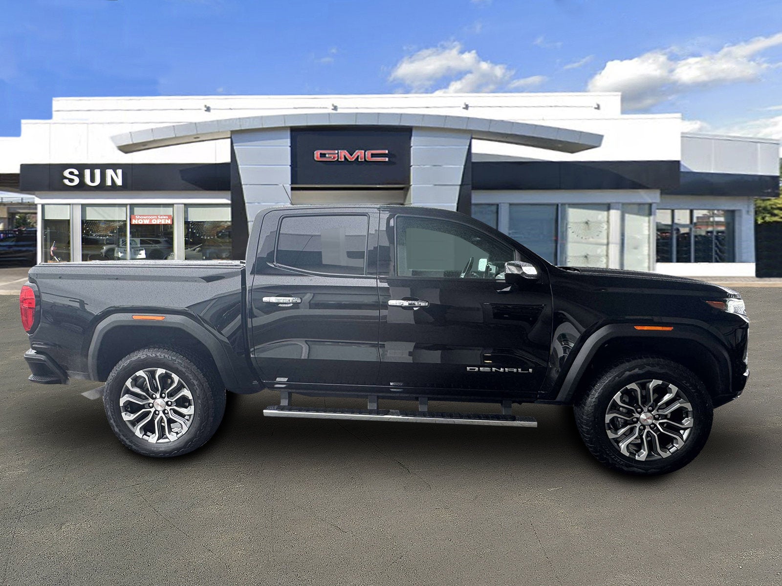 2023 GMC Canyon Denali