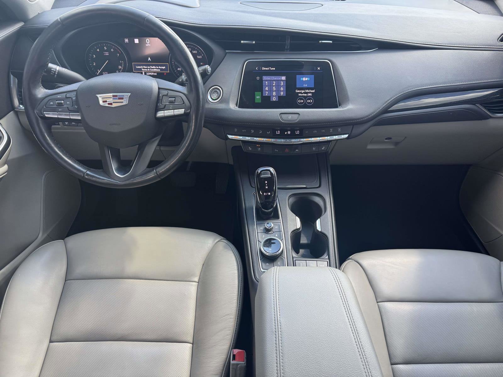 2023 Cadillac XT4 Premium Luxury