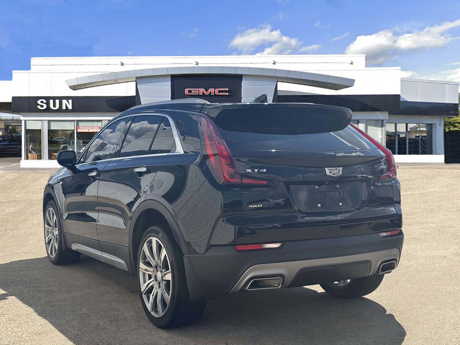 2023 Cadillac XT4 Premium Luxury