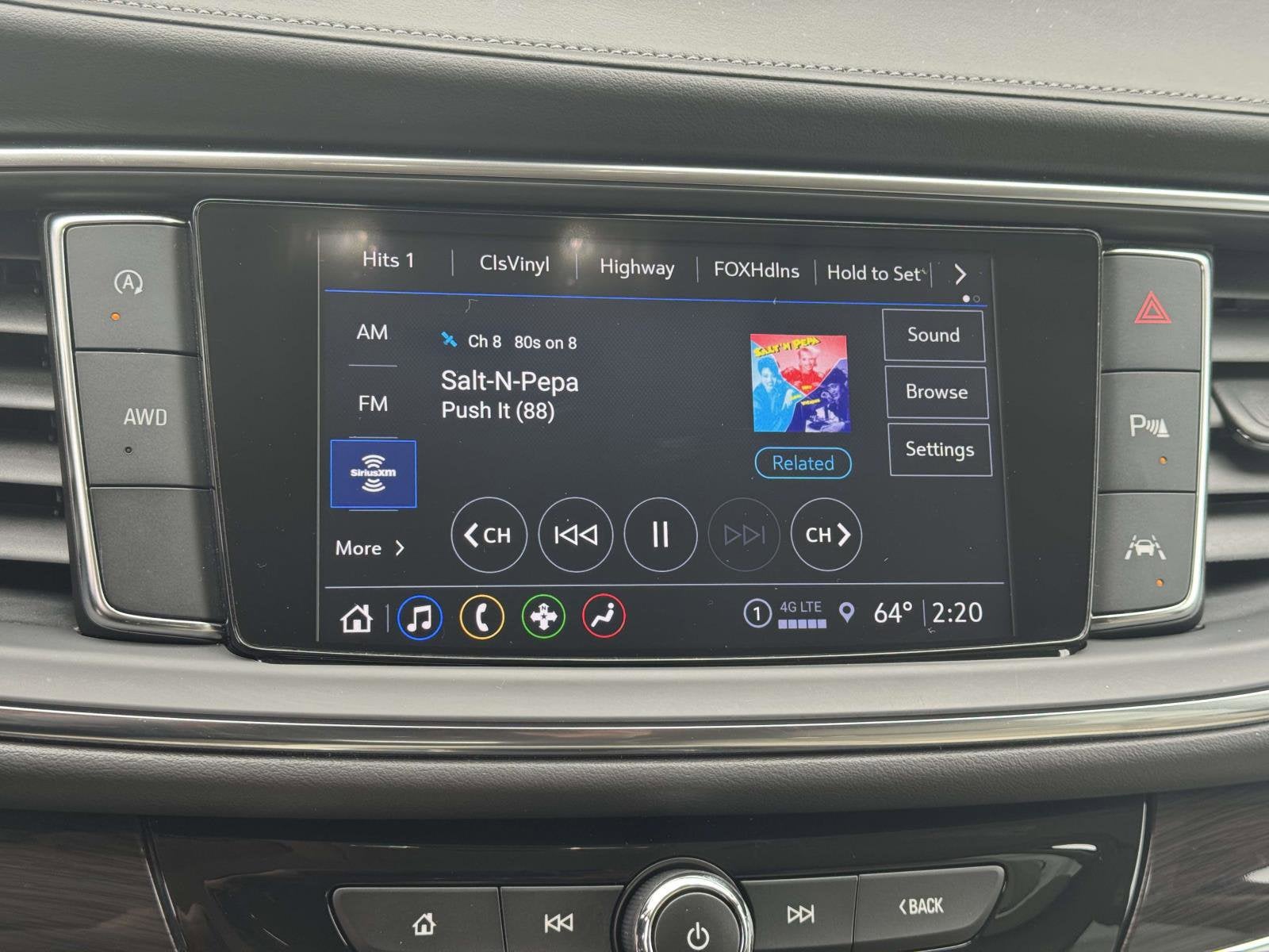 2024 Buick Enclave Essence