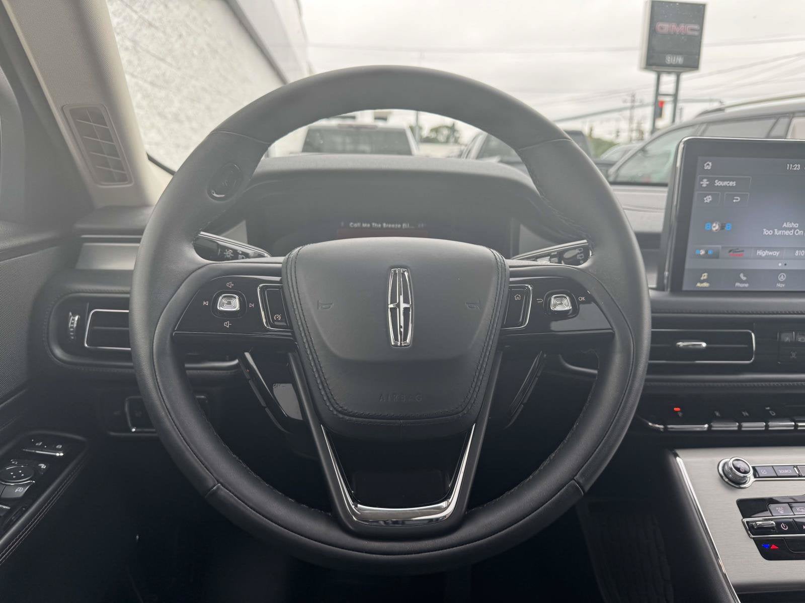 2023 Lincoln Aviator Standard
