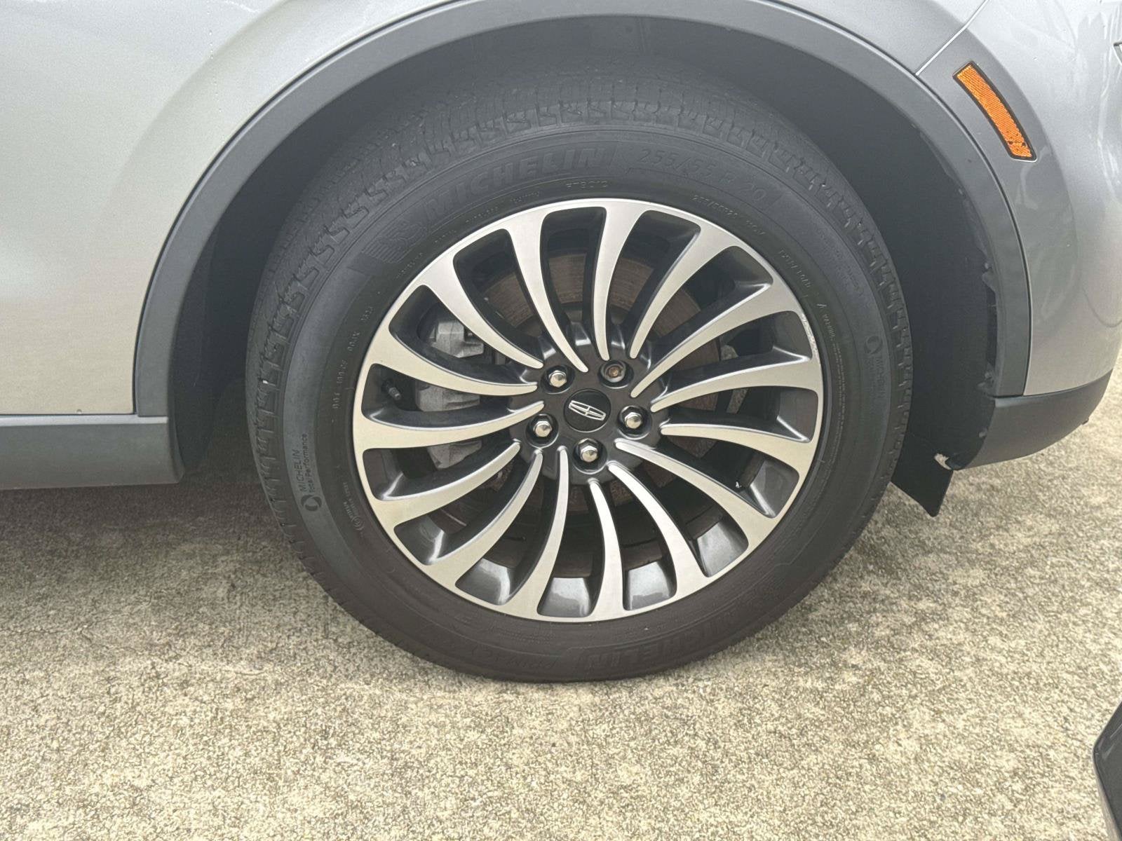 2023 Lincoln Aviator Standard